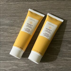 Honey Manuka Cleanser 💜